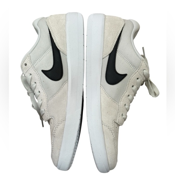 Nike SB Force 58 White Sneakers - Picture 3 of 9